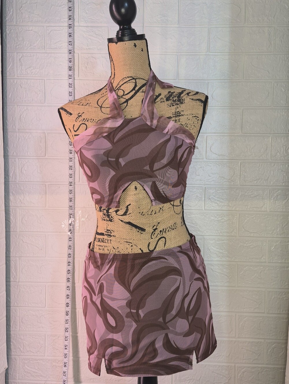 New Pink abstract swirl print halter neck top and mini skirt two-piece set Sz L